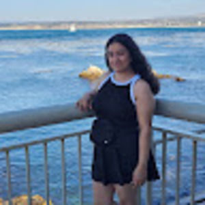 Meet your Posher, Andrea